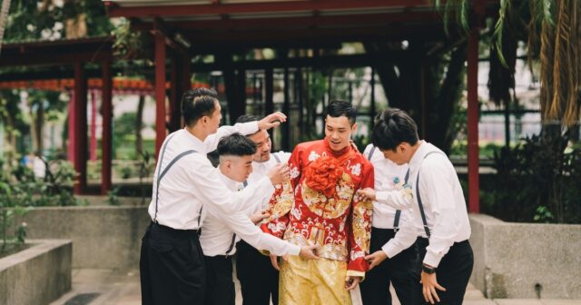 Groom with heng dai preparing for wedding